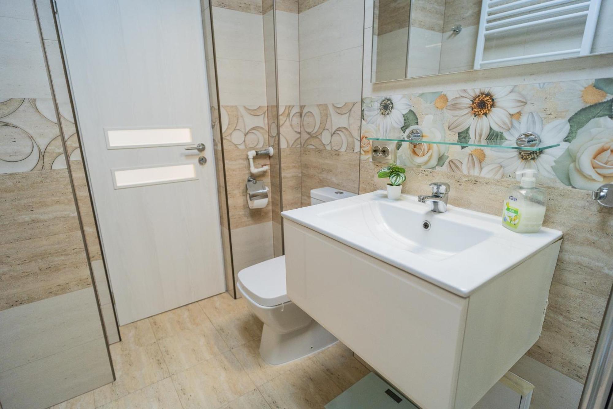 Luxury 2Br On Decebal Avenue Leilighet Bucureşti Eksteriør bilde