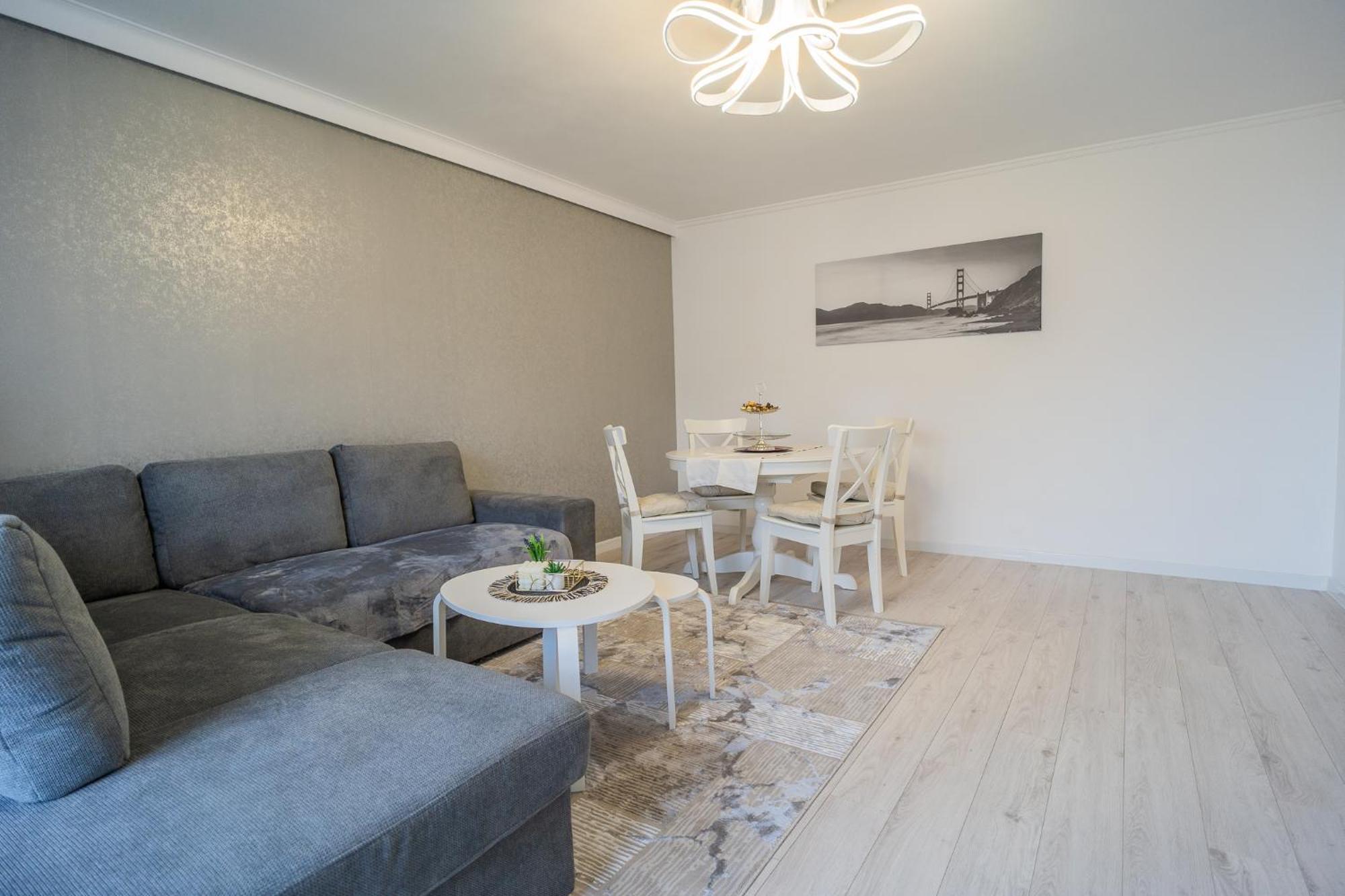 Luxury 2Br On Decebal Avenue Leilighet Bucureşti Eksteriør bilde