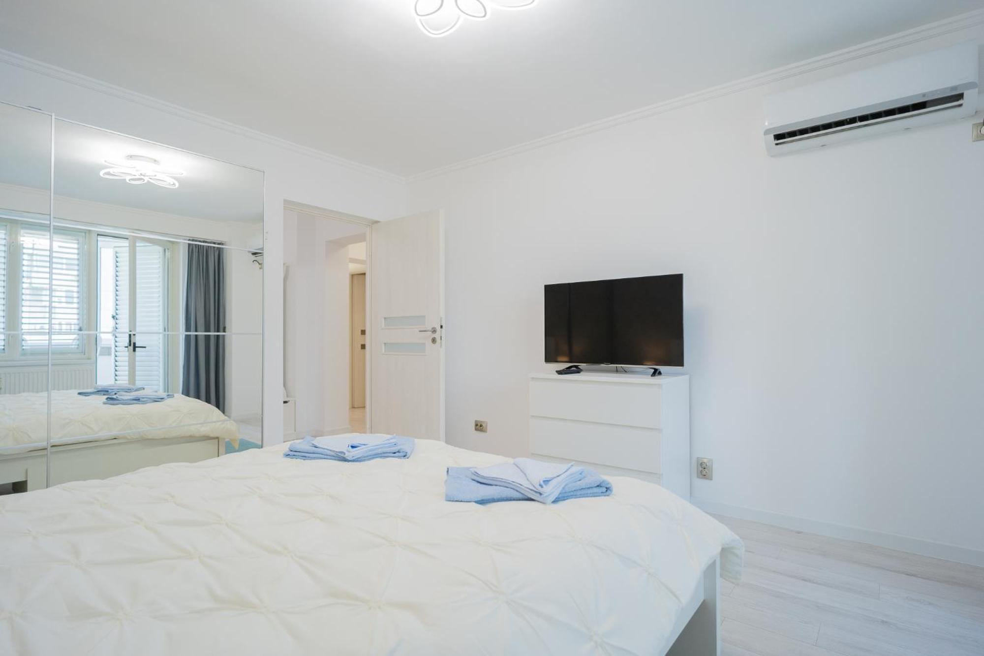 Luxury 2Br On Decebal Avenue Leilighet Bucureşti Eksteriør bilde