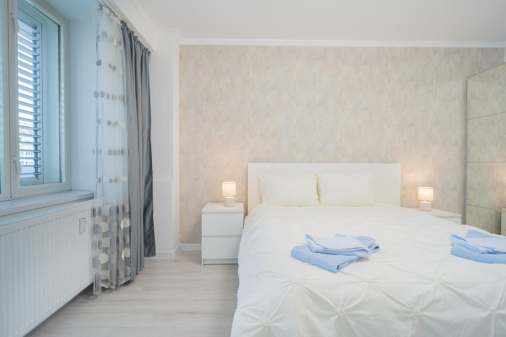 Luxury 2Br On Decebal Avenue Leilighet Bucureşti Eksteriør bilde